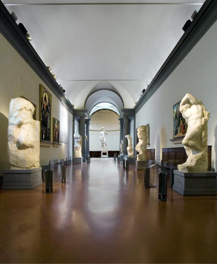 Historic Center Palace - Huge 4 Bedrooms Santa Croce Apartment - By Likehomeflorence Luaran gambar
