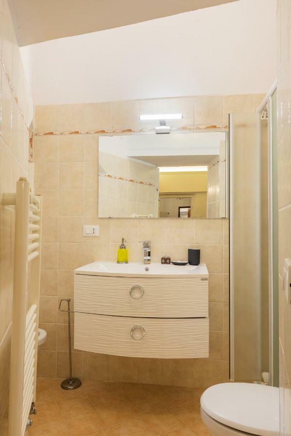Historic Center Palace - Huge 4 Bedrooms Santa Croce Apartment - By Likehomeflorence Luaran gambar