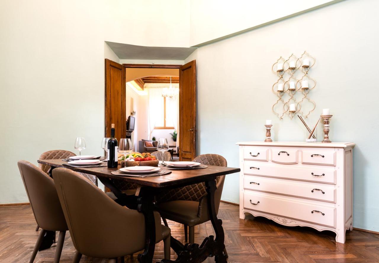Historic Center Palace - Huge 4 Bedrooms Santa Croce Apartment - By Likehomeflorence Luaran gambar